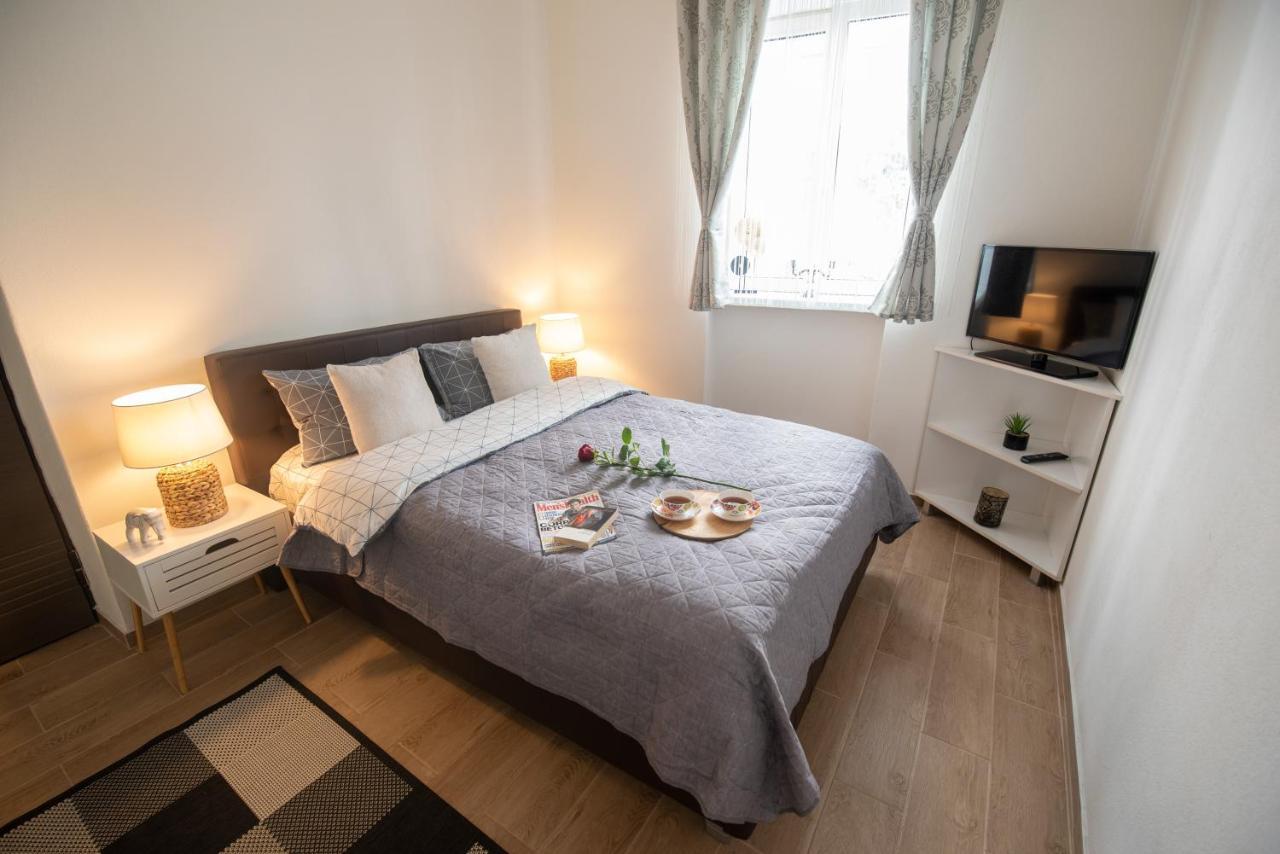 Central Bright Apartment 克卢日-纳波卡 外观 照片